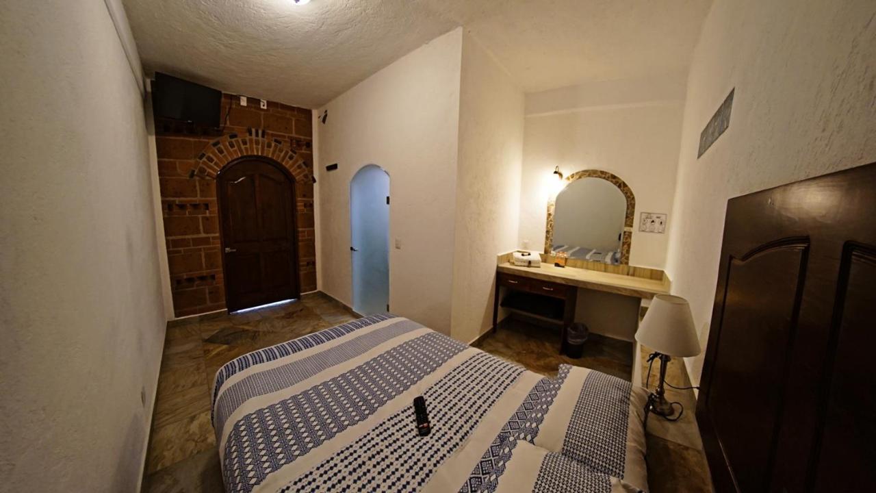 La Buena Suerte Hotel Tepoztlán Buitenkant foto