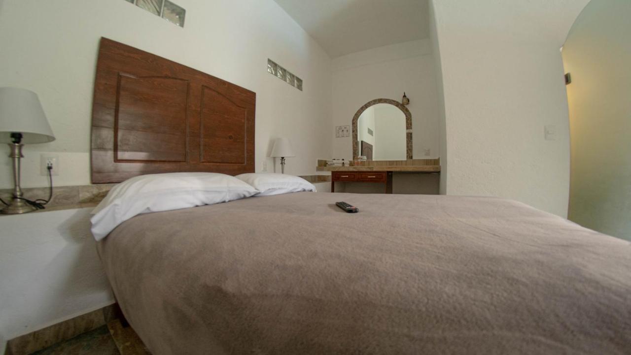 La Buena Suerte Hotel Tepoztlán Buitenkant foto
